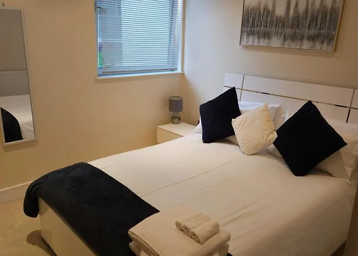 Comfy Spacious Apartment In Canary Wharf